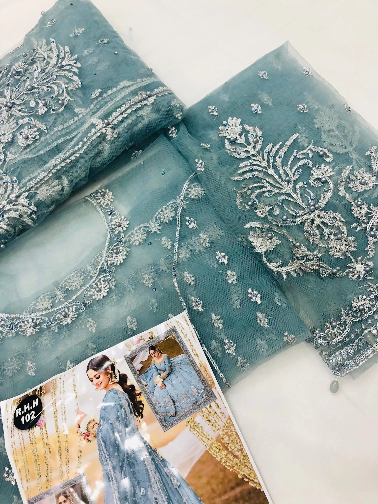 102 BLUEISH GREY - SR FABRICS