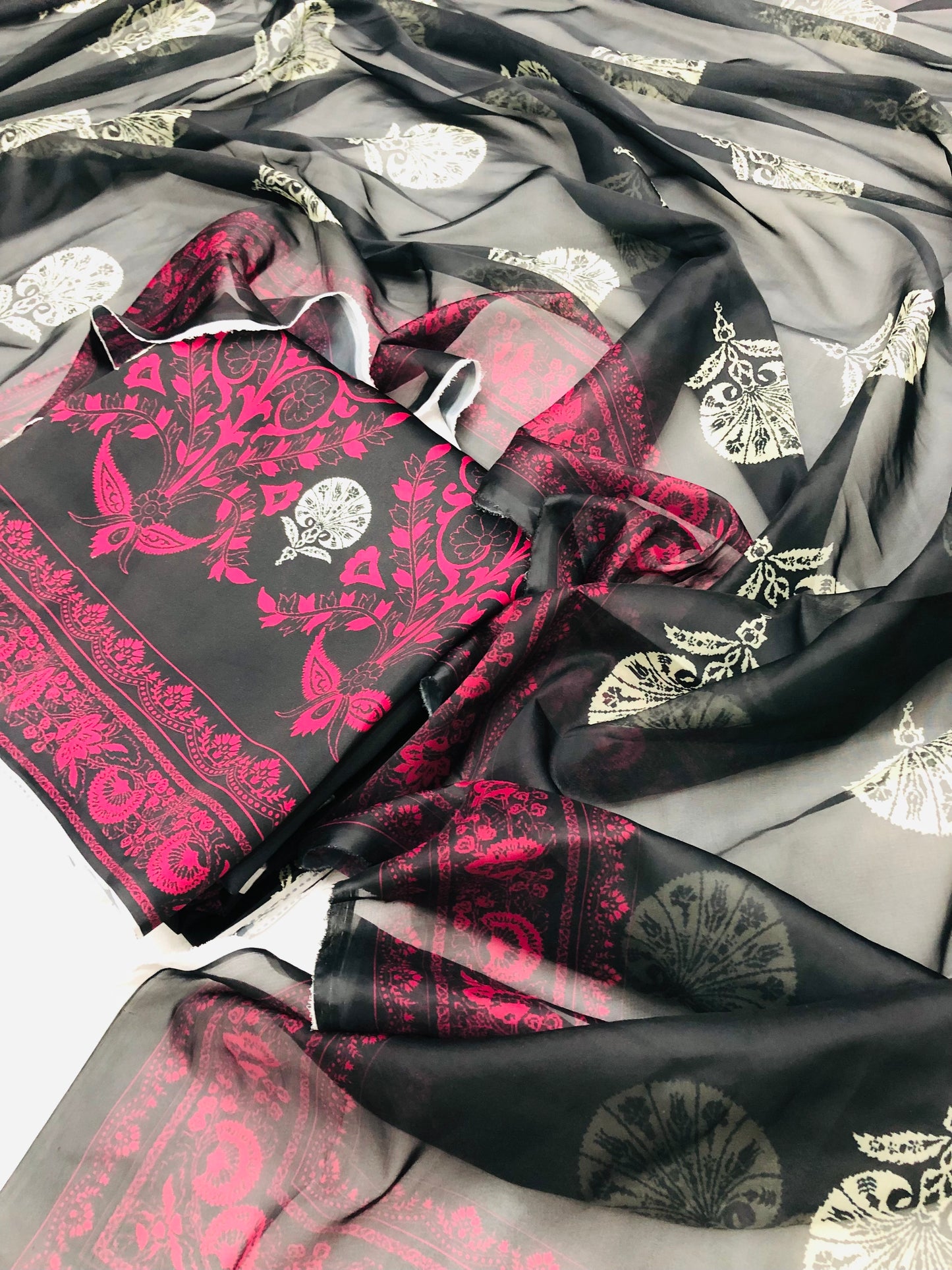 CHINA SILK BLACK PINK BUNCH