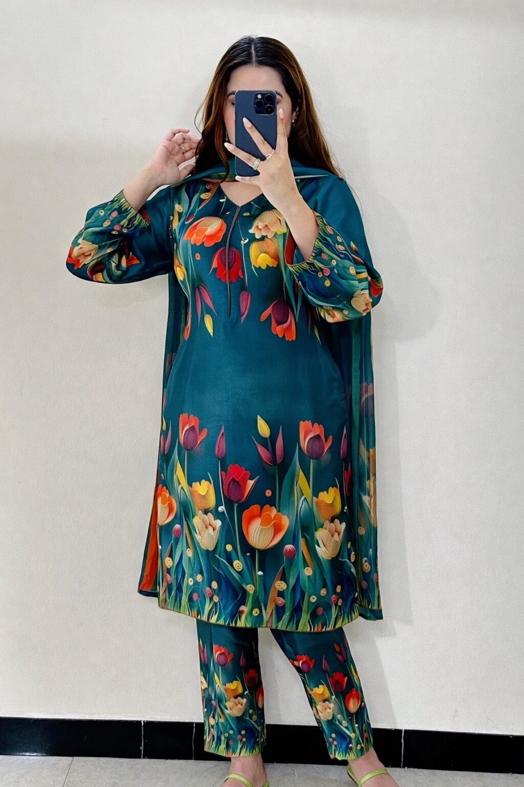 CHINA SILK 3D PEACOCK