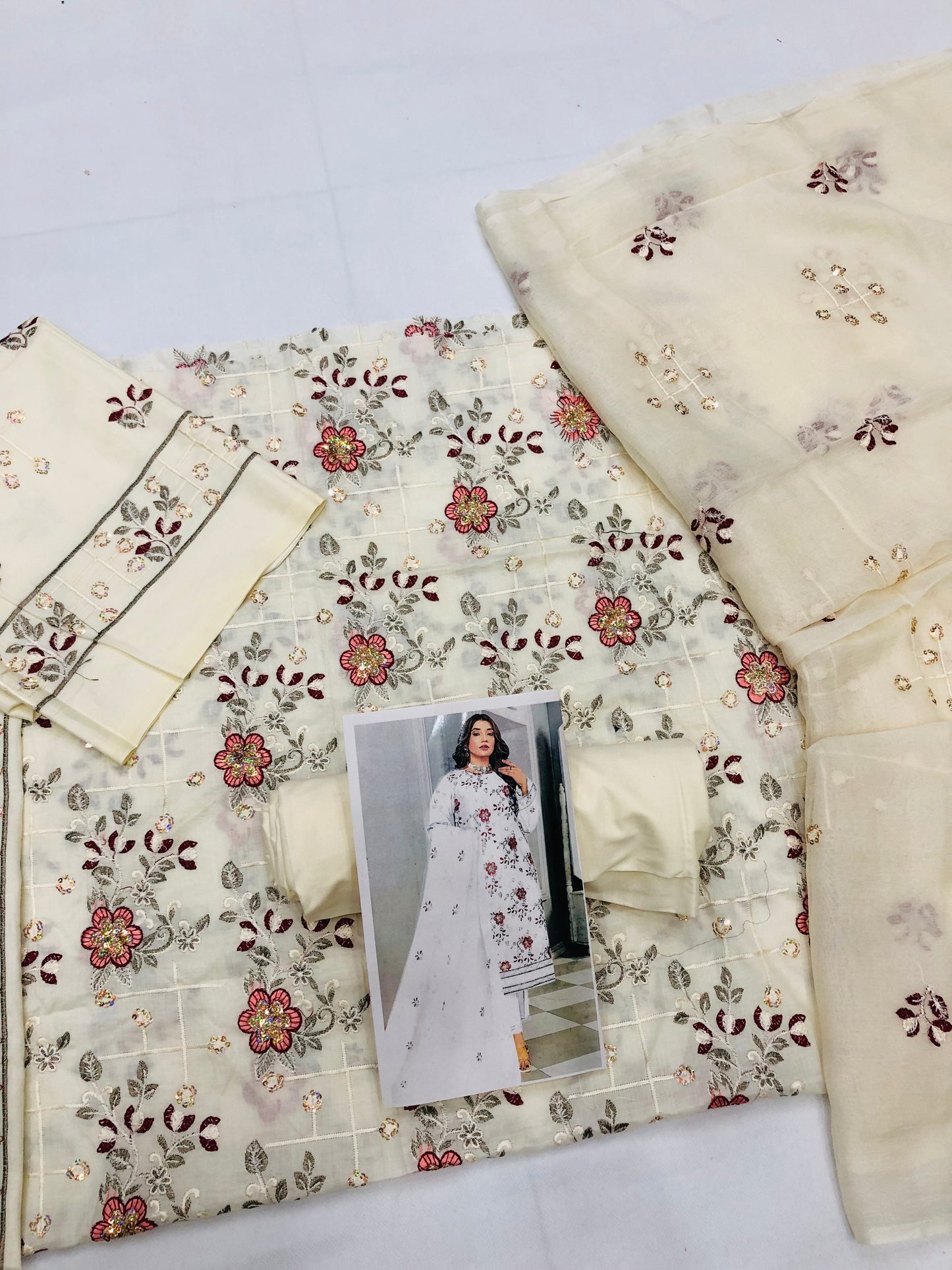 BAREEZE CREAM MULTI SEQUENCE