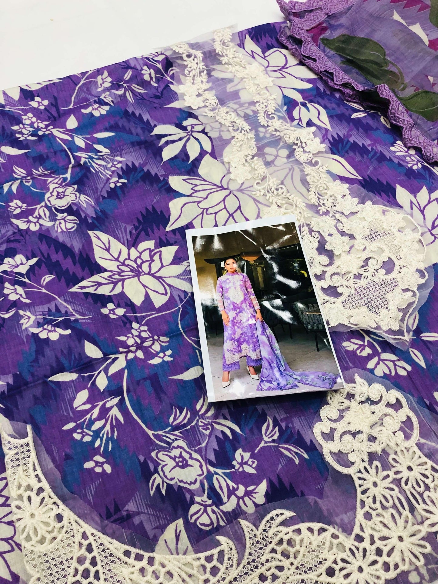 ANEELA PURPLE WHITE LAWN - SR FABRICS