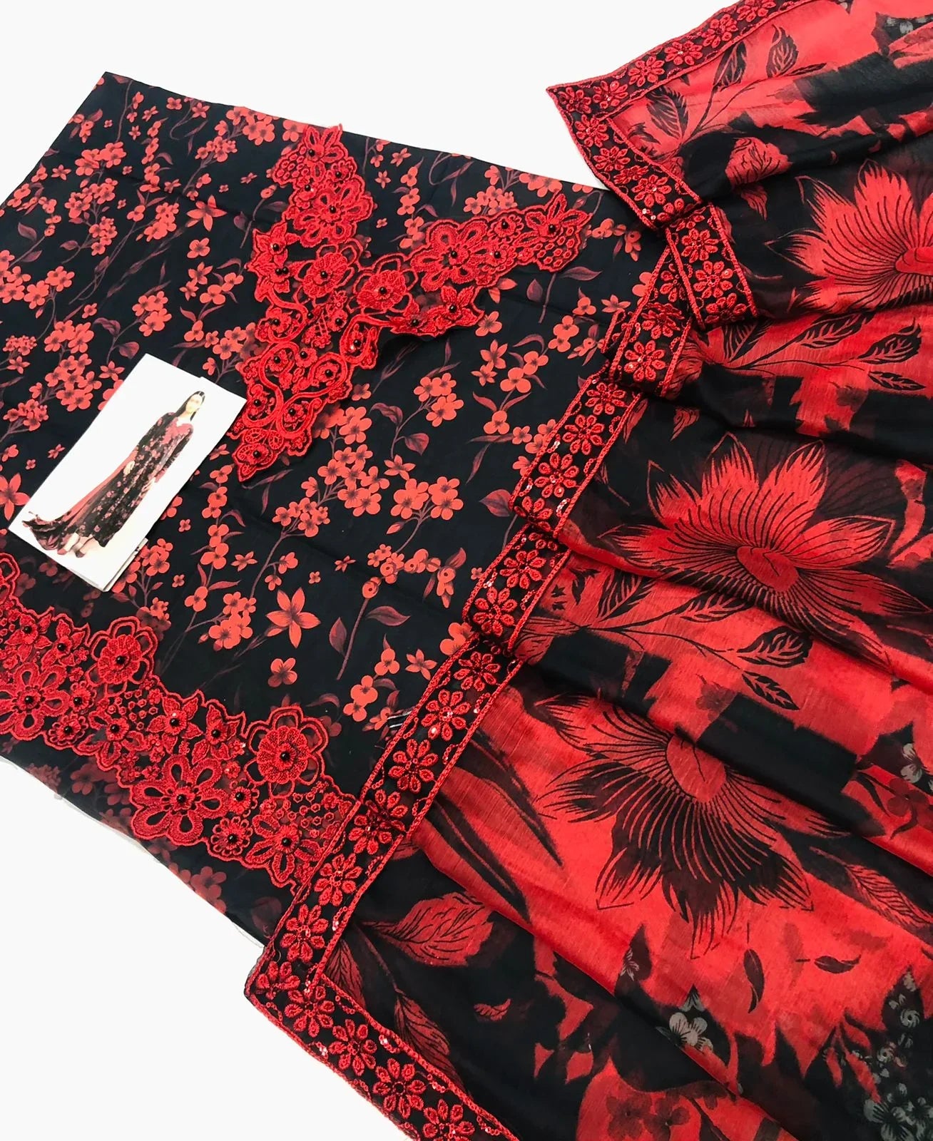 BAROQUE BK RED FLOWERS LAWN - SR FABRICS