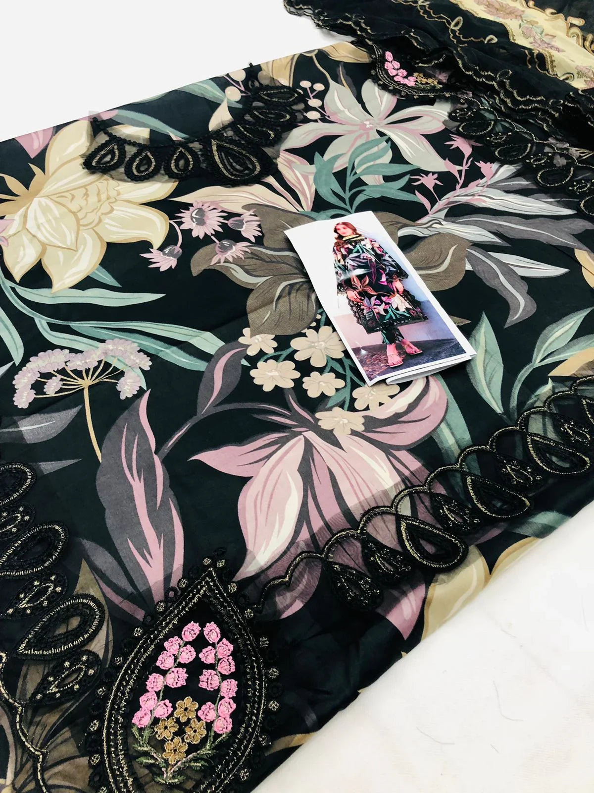 BAROQUE BLACK MULTI LAWN - SR FABRICS