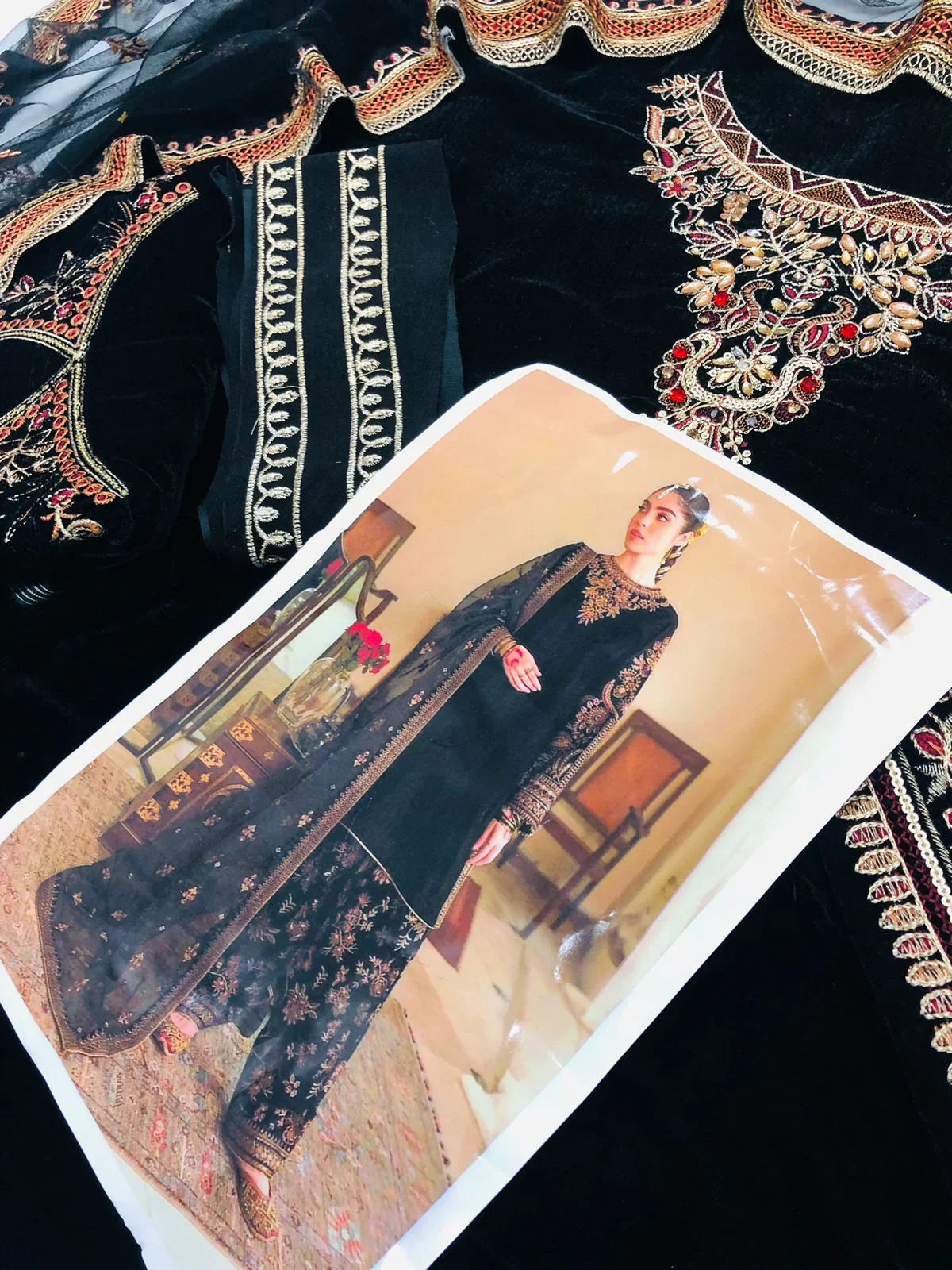 BAROQUE BLACK VELVET - SR FABRICS