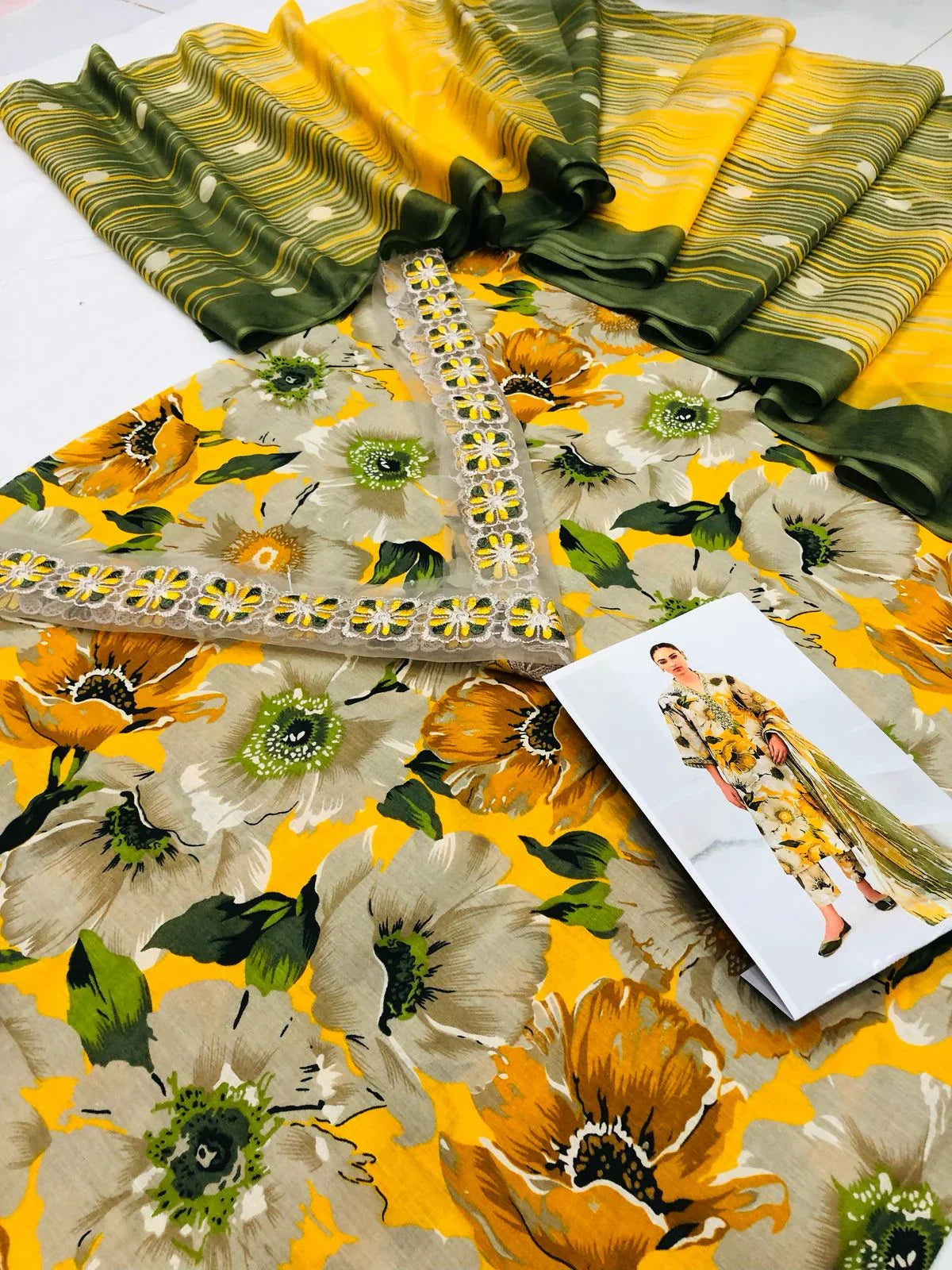 BAROQUE YG DIGITAL LAWN - SR FABRICS