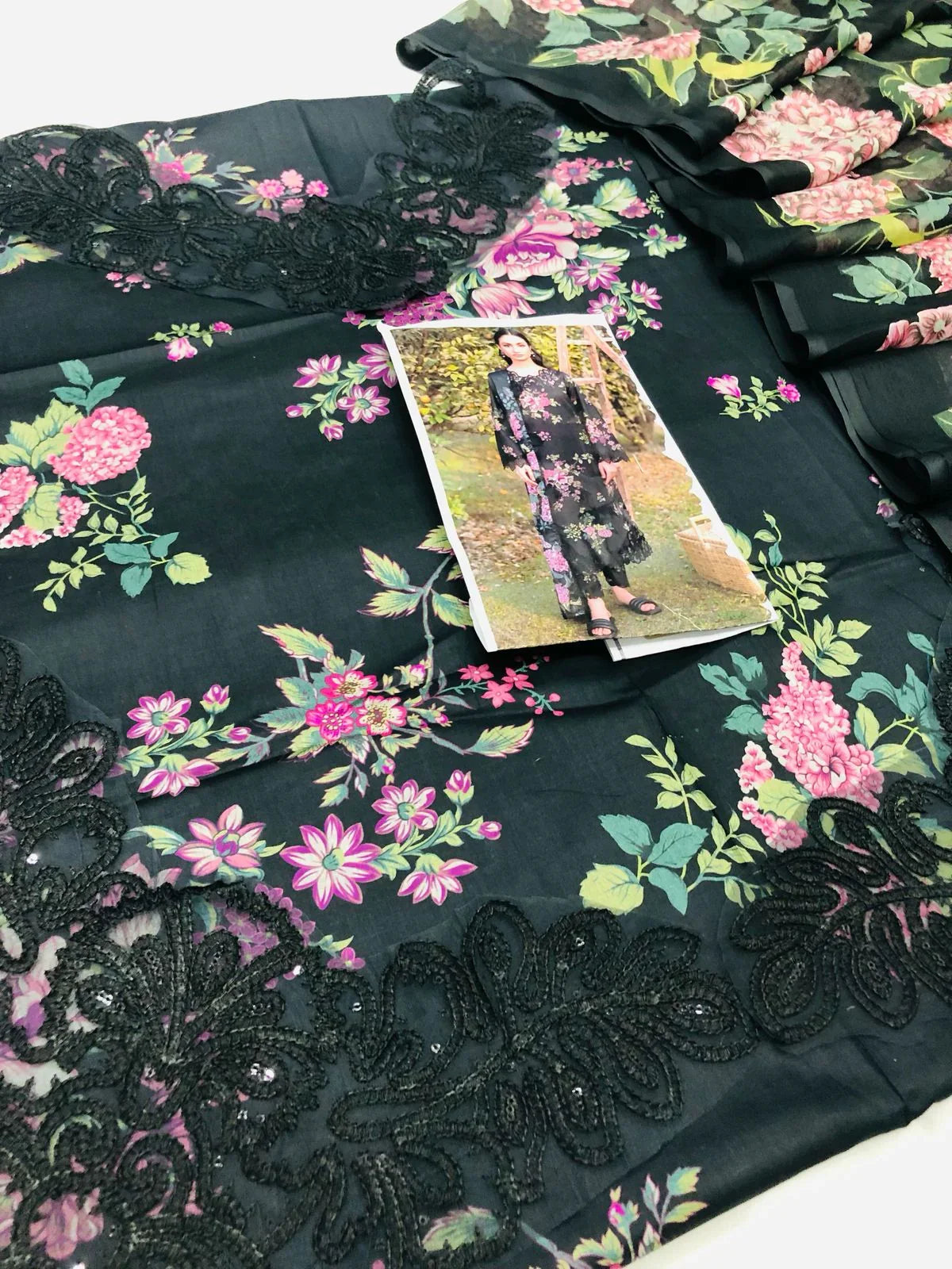 BLACK BLASTER LAWN - SR FABRICS