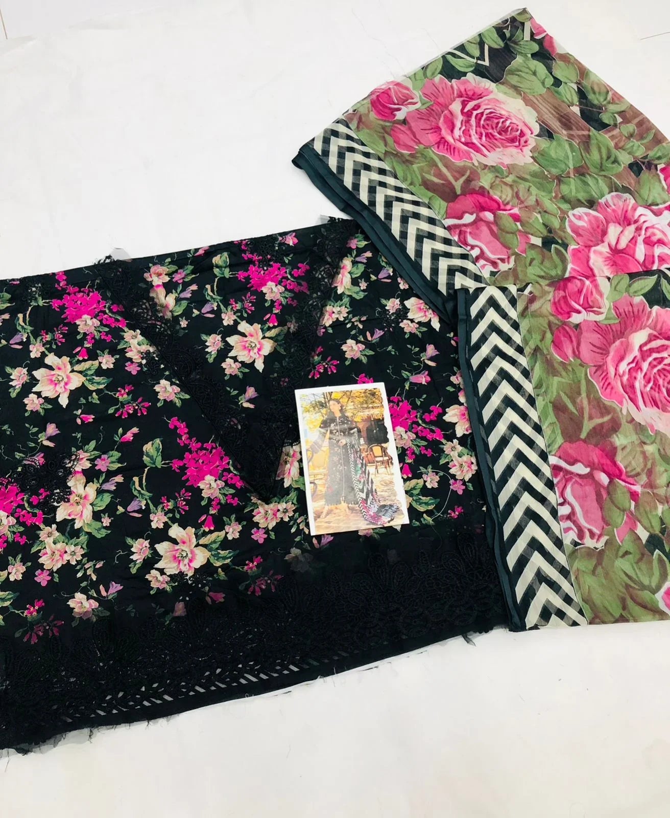 ELAF FLOWERS DIGITAL LAWN - SR FABRICS