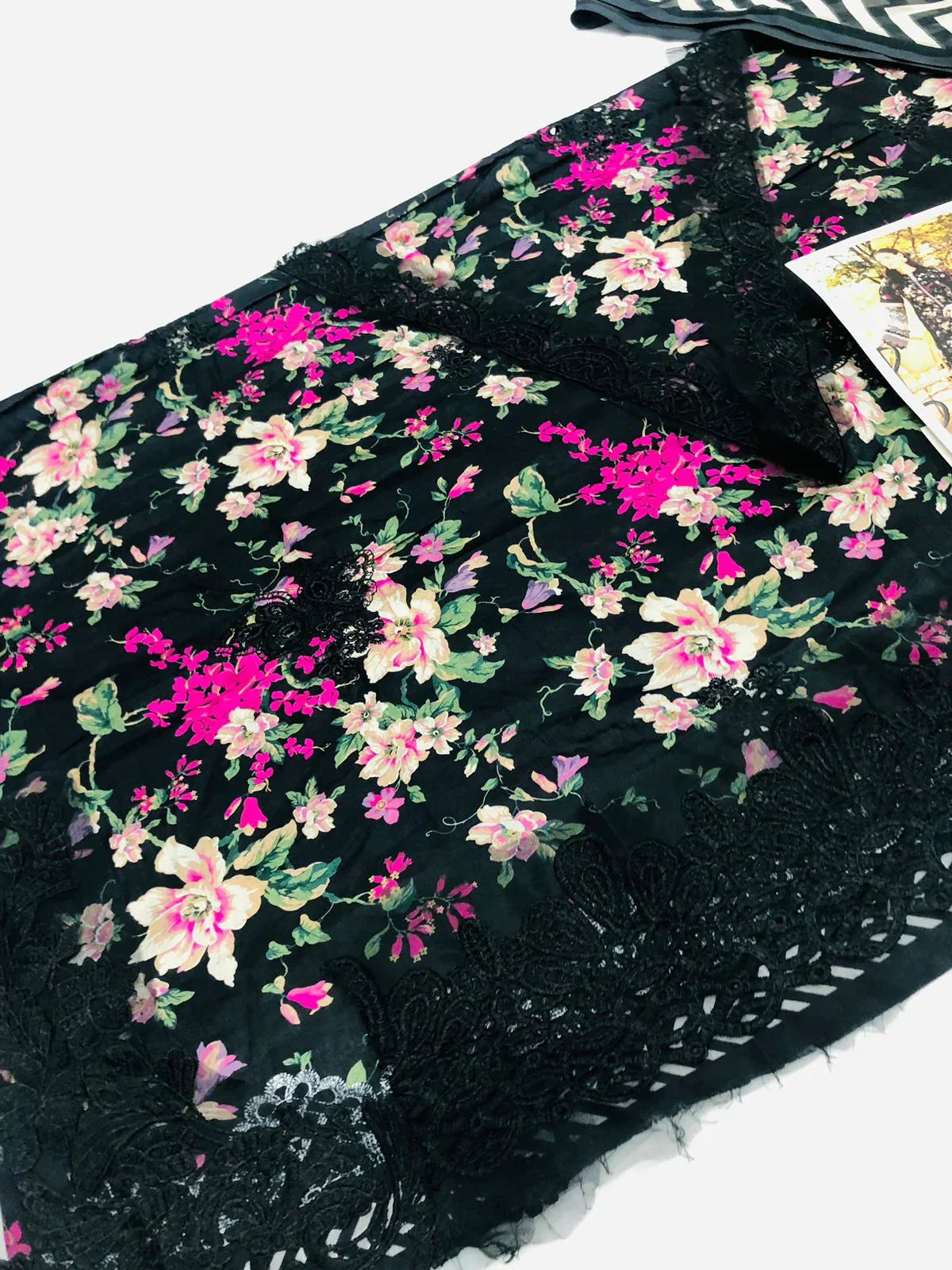 ELAF FLOWERS DIGITAL LAWN - SR FABRICS
