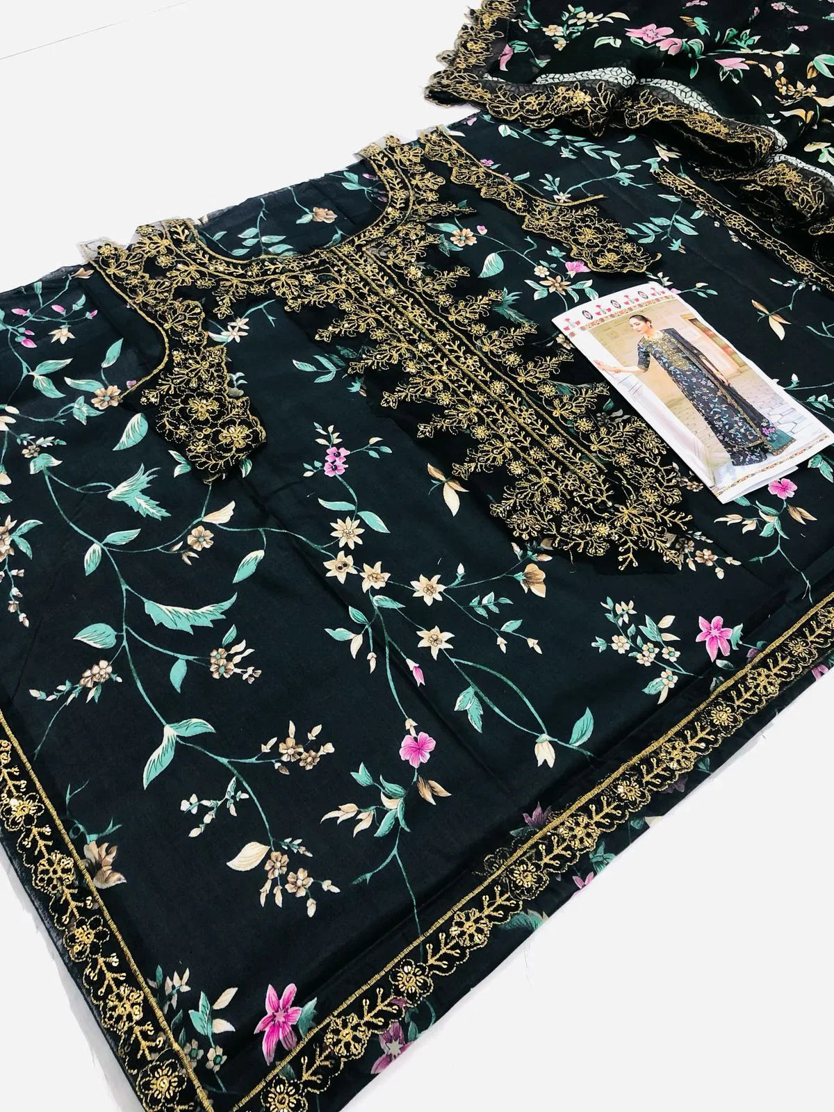 IZNIK GOLD EDITION LAWN - SR FABRICS