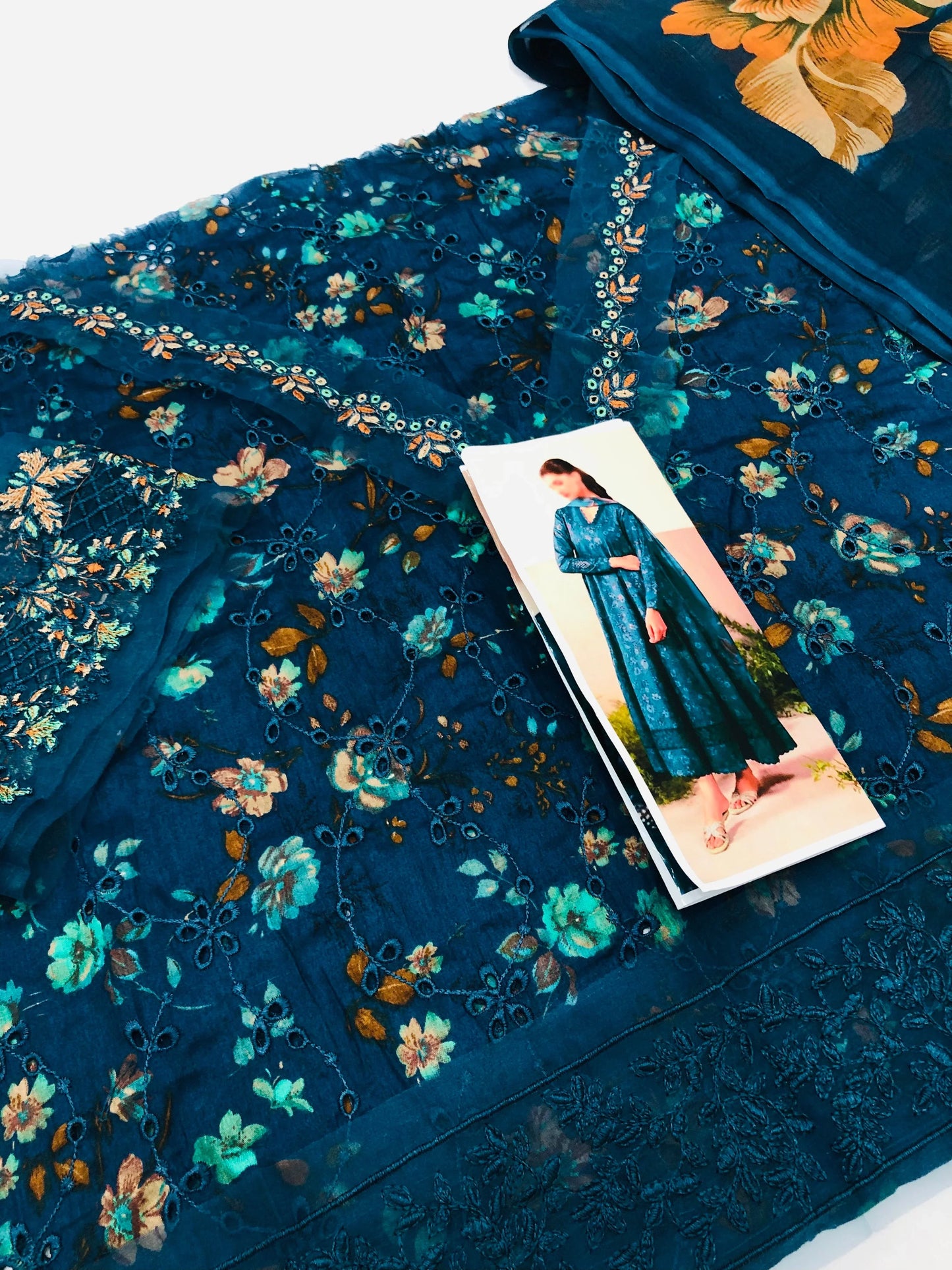 IZNIK J - ZINC CHICKEN KARI - SR FABRICS