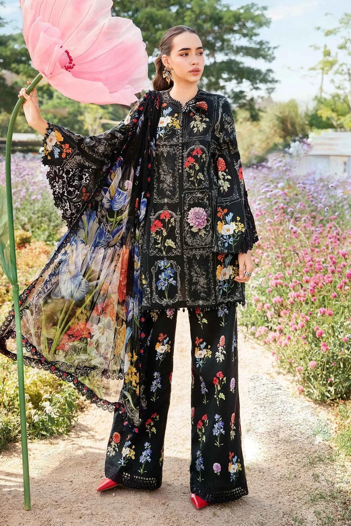 MB BLACK BOX DIGITAL LAWN - SR FABRICS