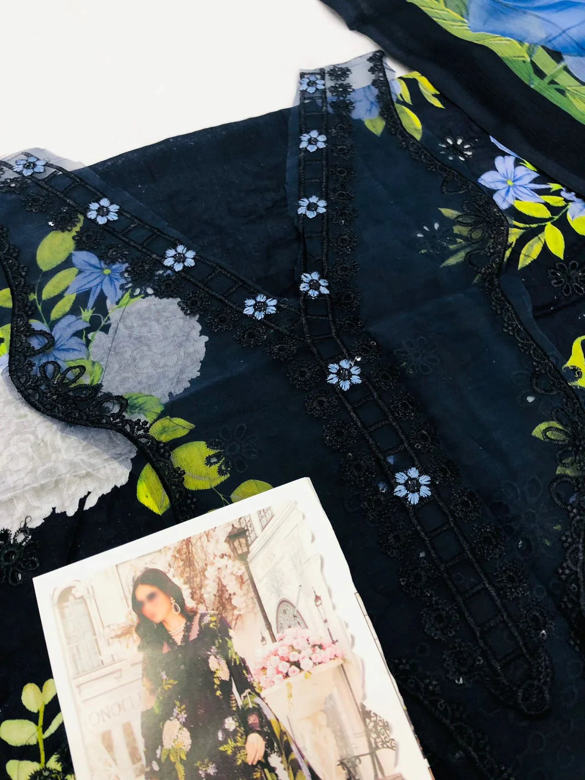 MB D - NAVY CHICKEN KARI LAWN - SR FABRICS