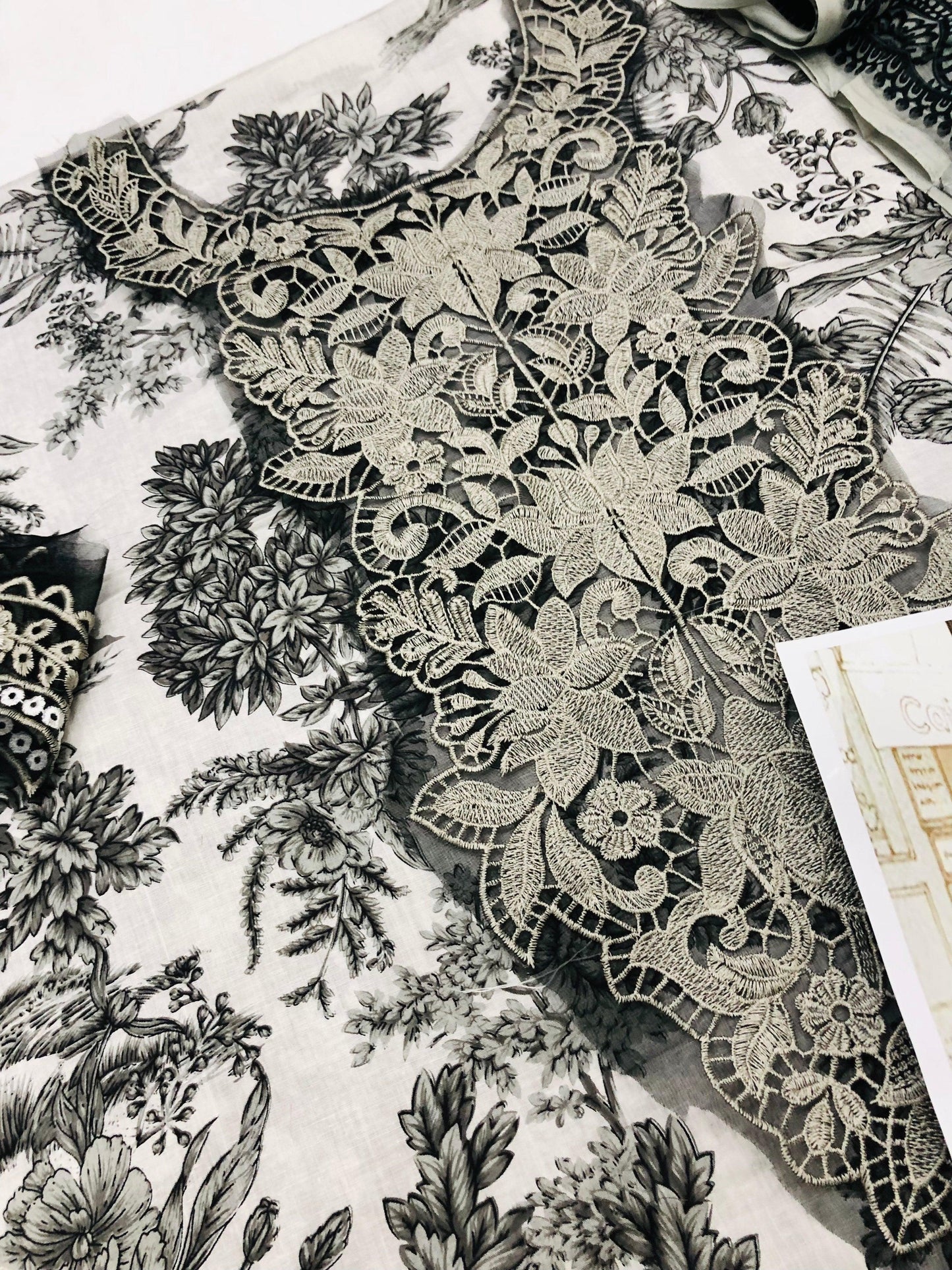 MB WHITE TREES LAWN - SR FABRICS