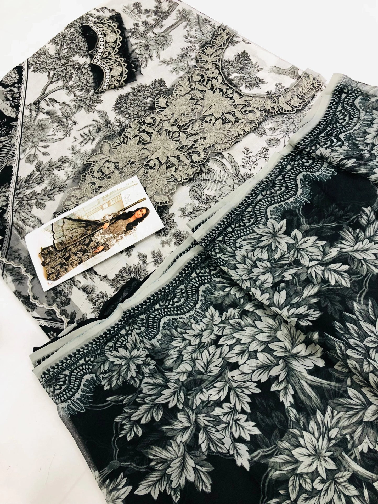 MB WHITE TREES LAWN - SR FABRICS