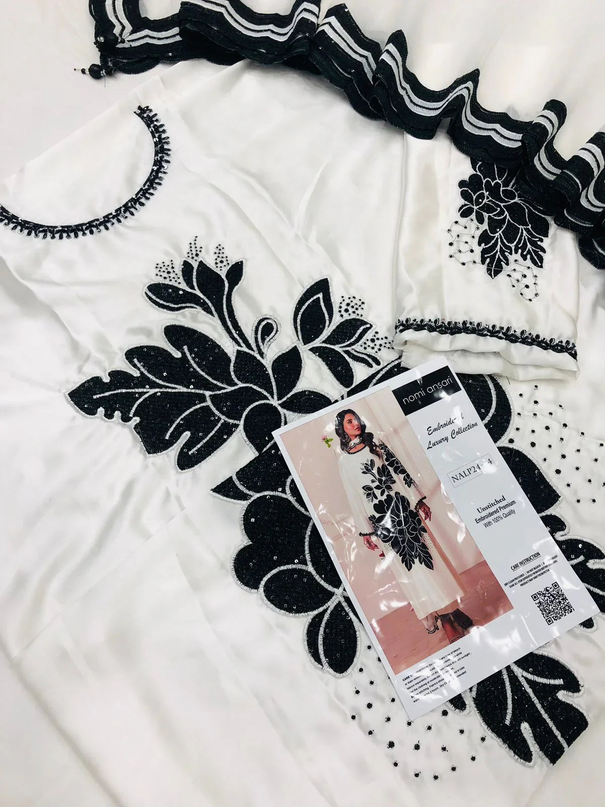 NOMI ANSARI WHITE SILK DRESS - SR FABRICS