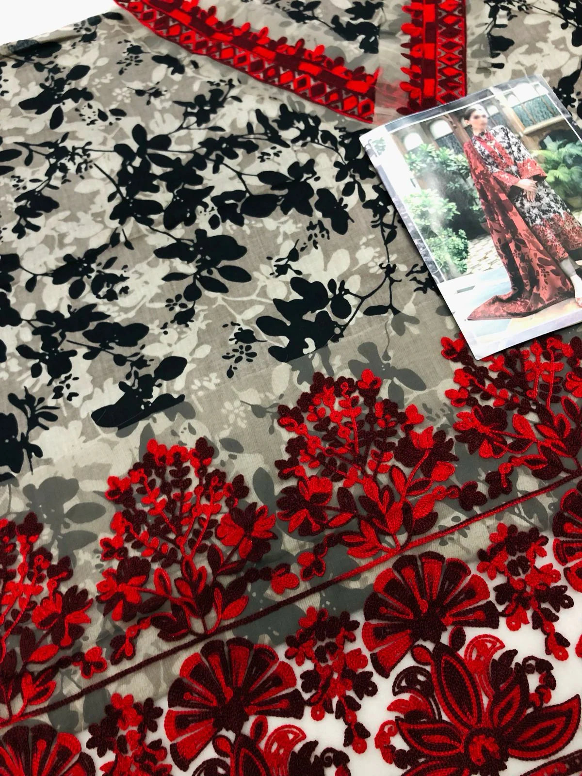 ZC BEIGE BLACK LAWN - SR FABRICS