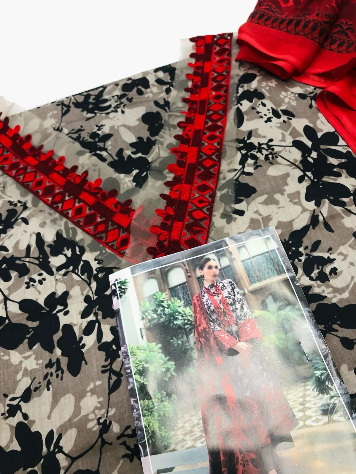 ZC BEIGE BLACK LAWN - SR FABRICS