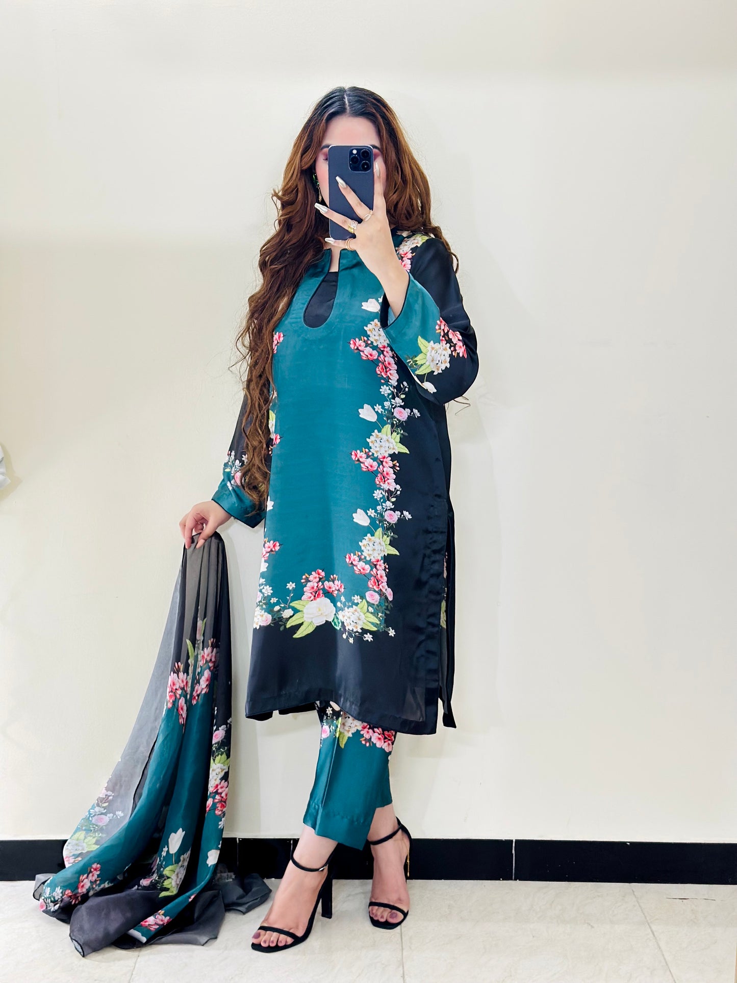 CHINA SILK SEA GREEN BLACK