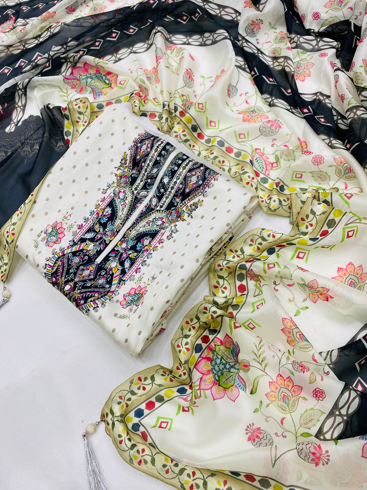 MB CREAM BEATS LUXURY CHINA SILK