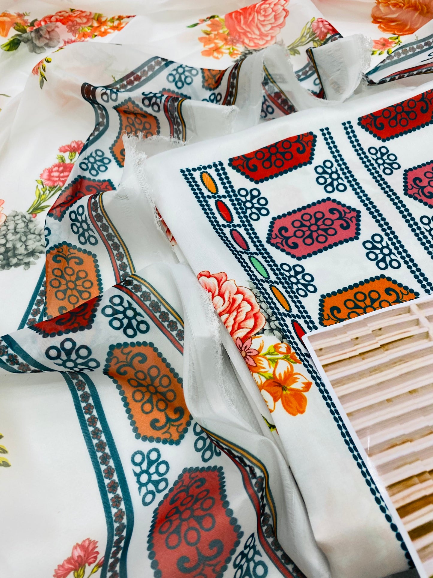 ANEELA WHITE PRINTED SILK (WITHOUT PATCHES)