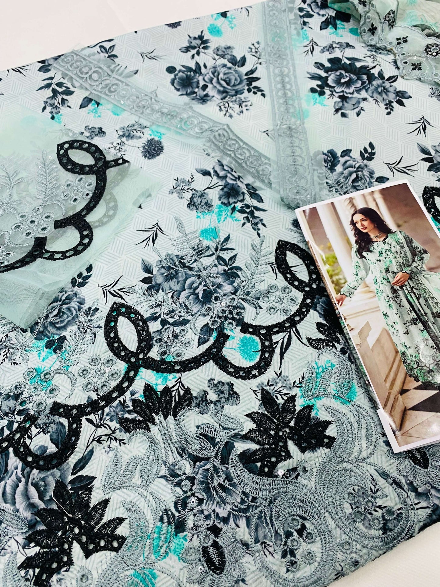 SP ICE BLUE CHICKEN KARI LAWN