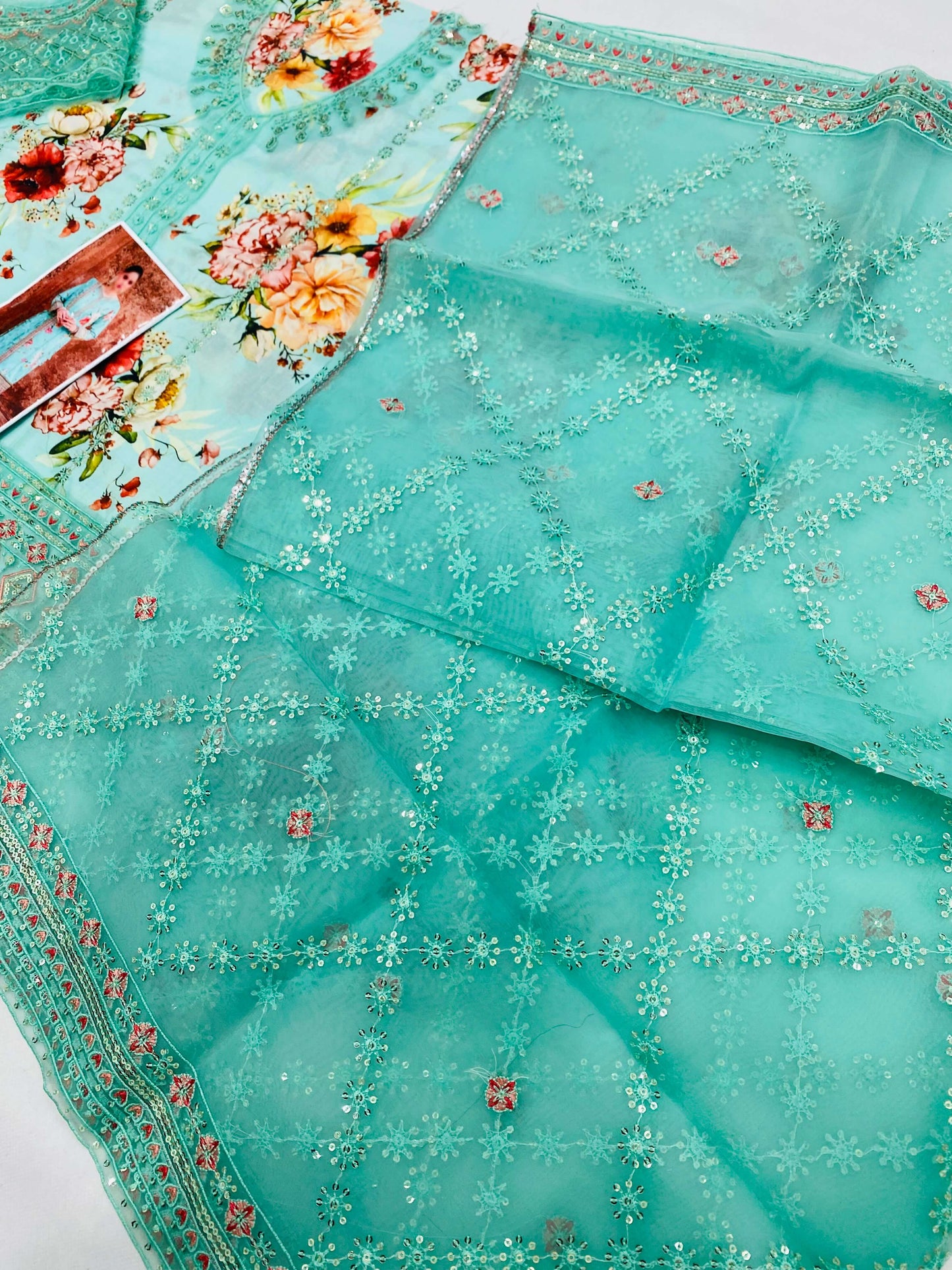 IZNIK SEA GREEN LUXURY LAWN