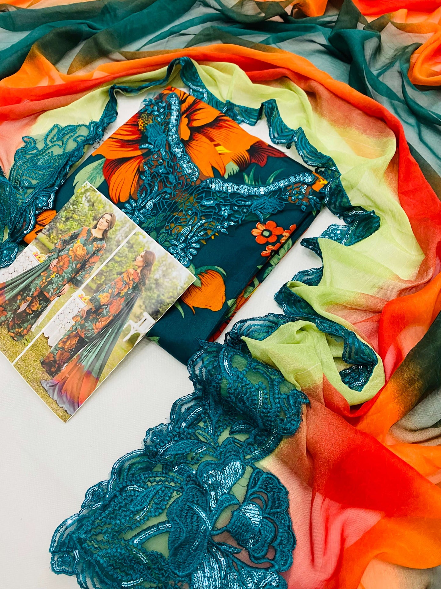 IZNIK G CUTWORK DIGITAL LAWN