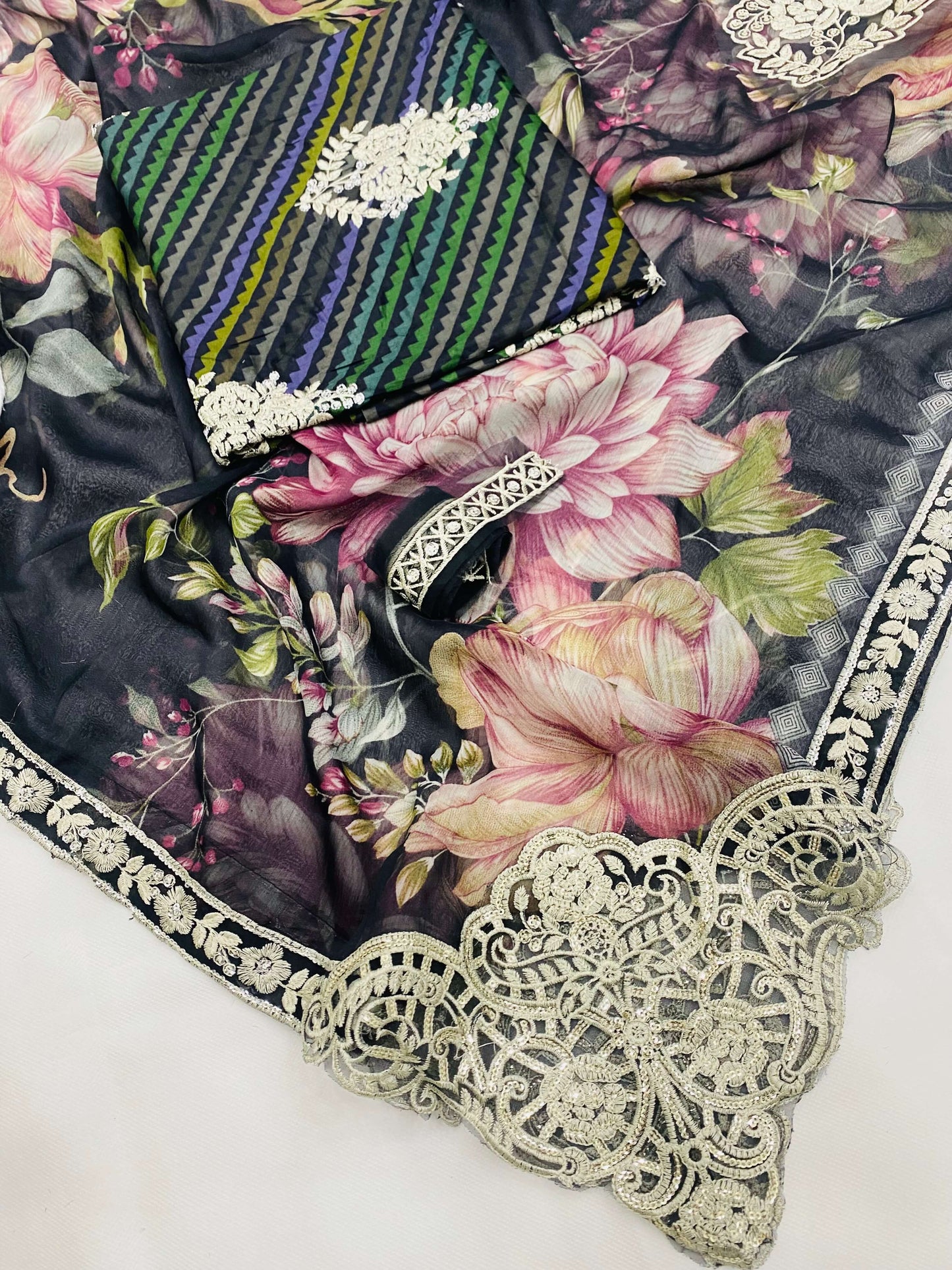 MB ZIG ZAG EMBROIDERED LAWN