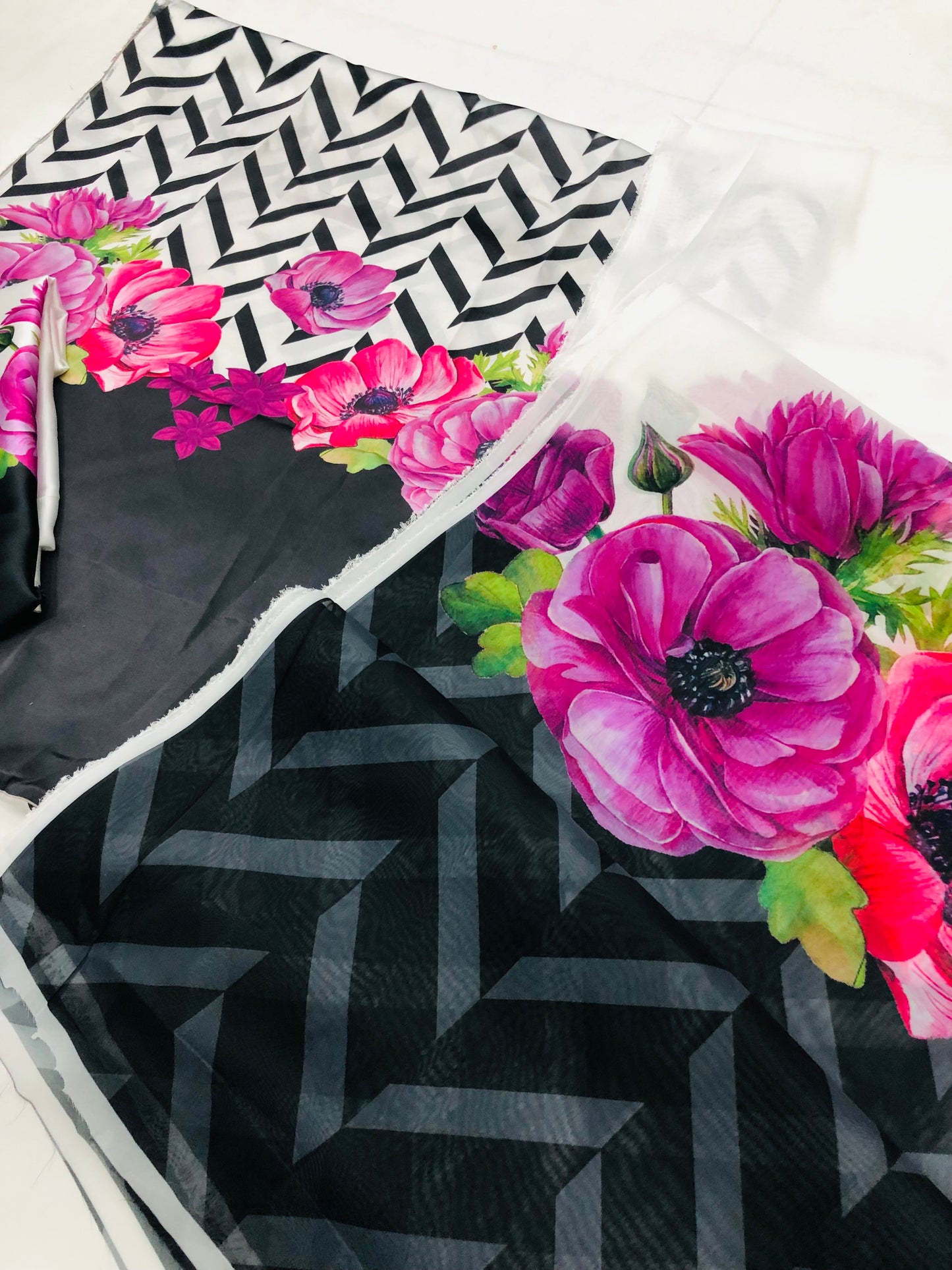 PREMIUM ZIGZAG MULTI SILK