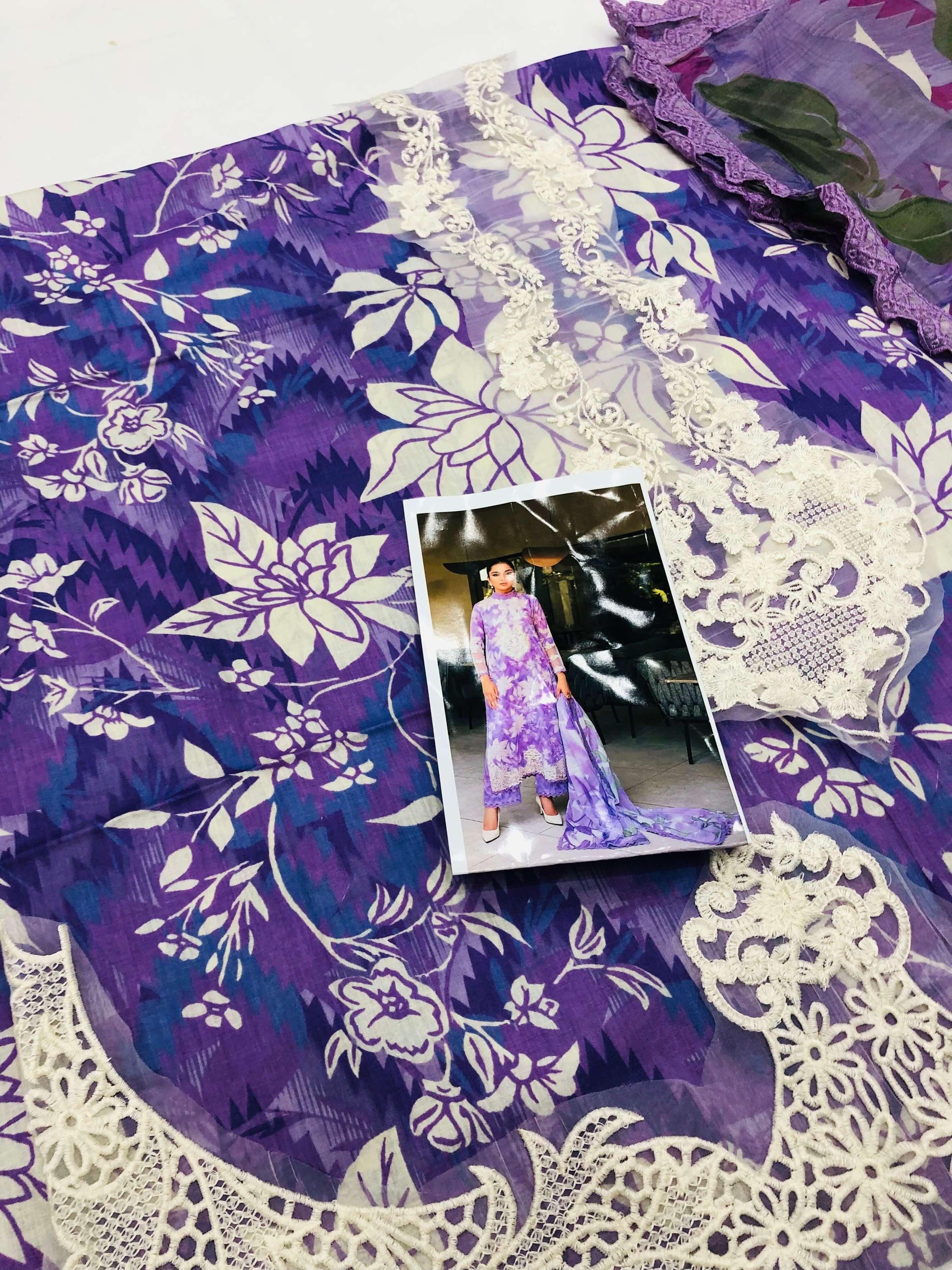 ANEELA PURPLE WHITE LAWN - SR FABRICS