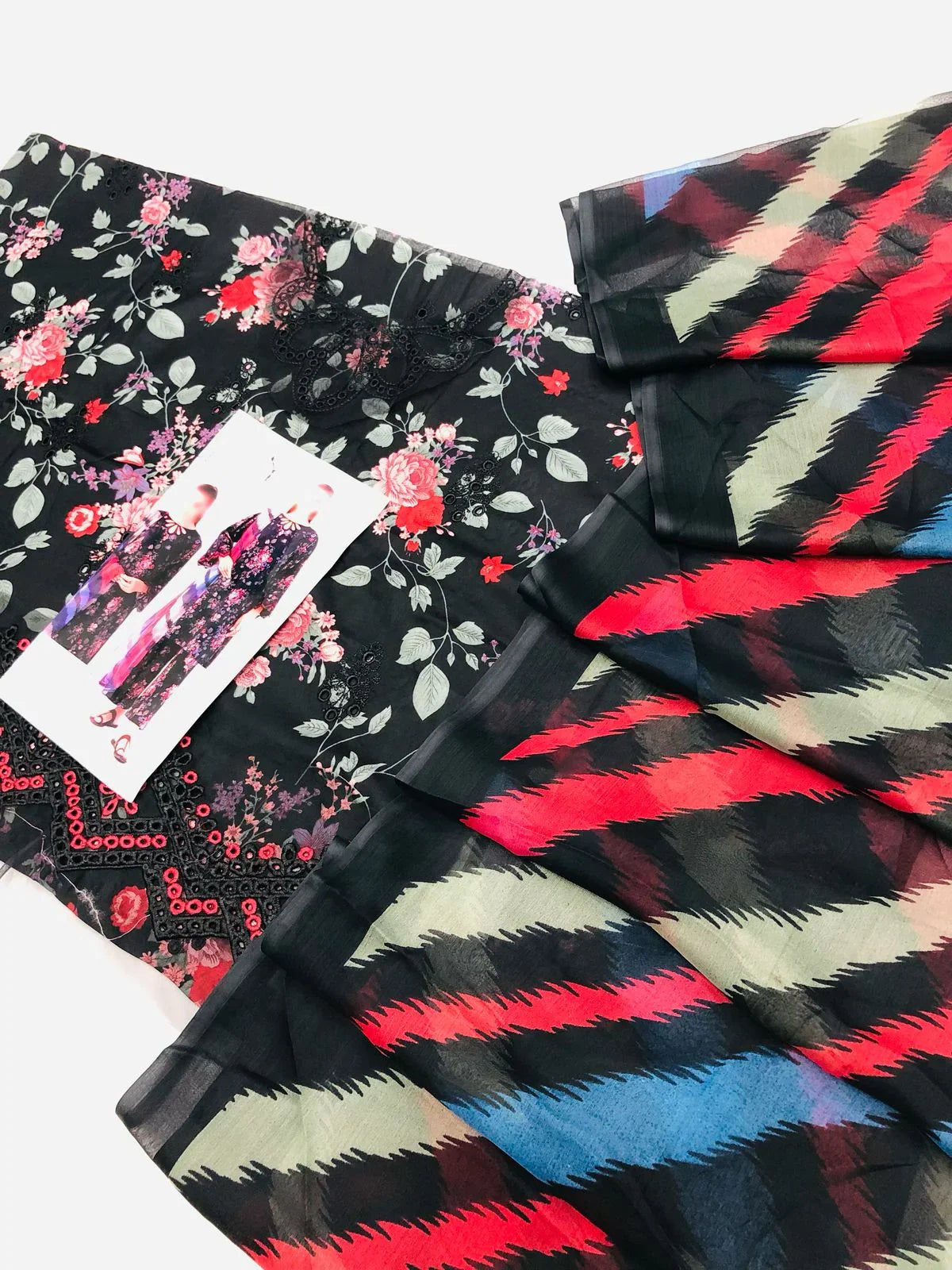 BAROQUE BLACK BOUQUET LAWN - SR FABRICS