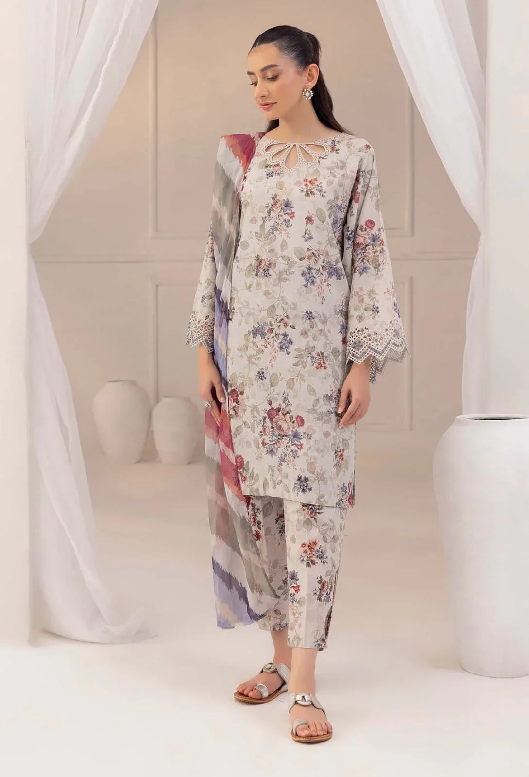 BAROQUE SKIN BOUQUET LAWN - SR FABRICS