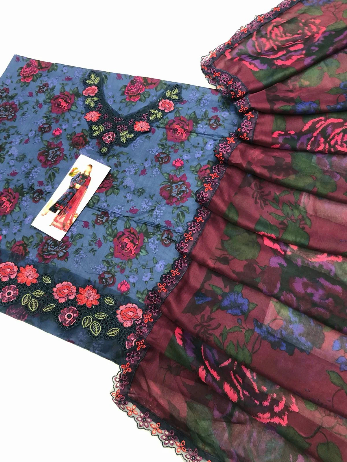IZNIK BLUE FALSA LAWN - SR FABRICS