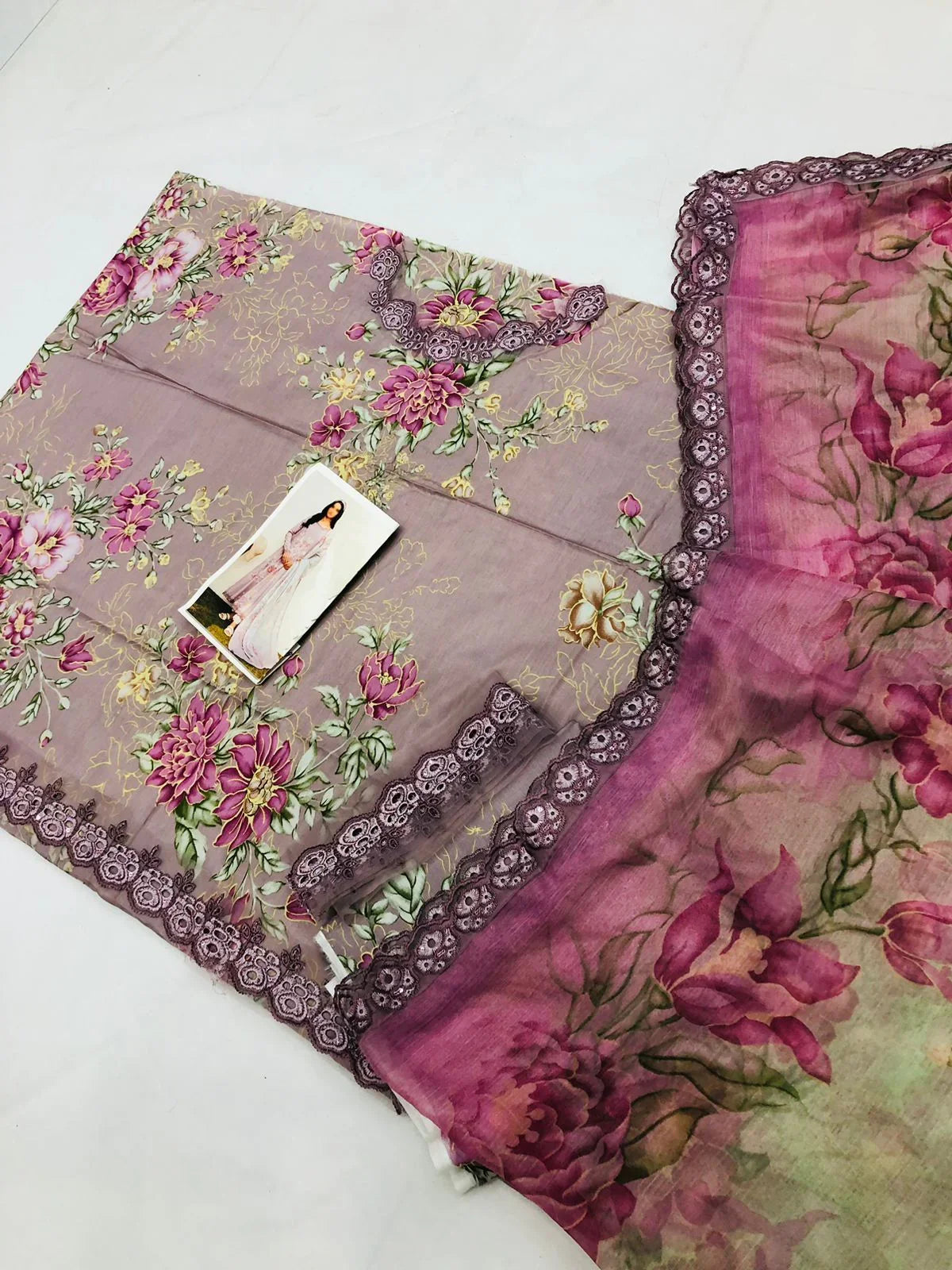 IZNIK L - LILAC DIGITAL LAWN - SR FABRICS