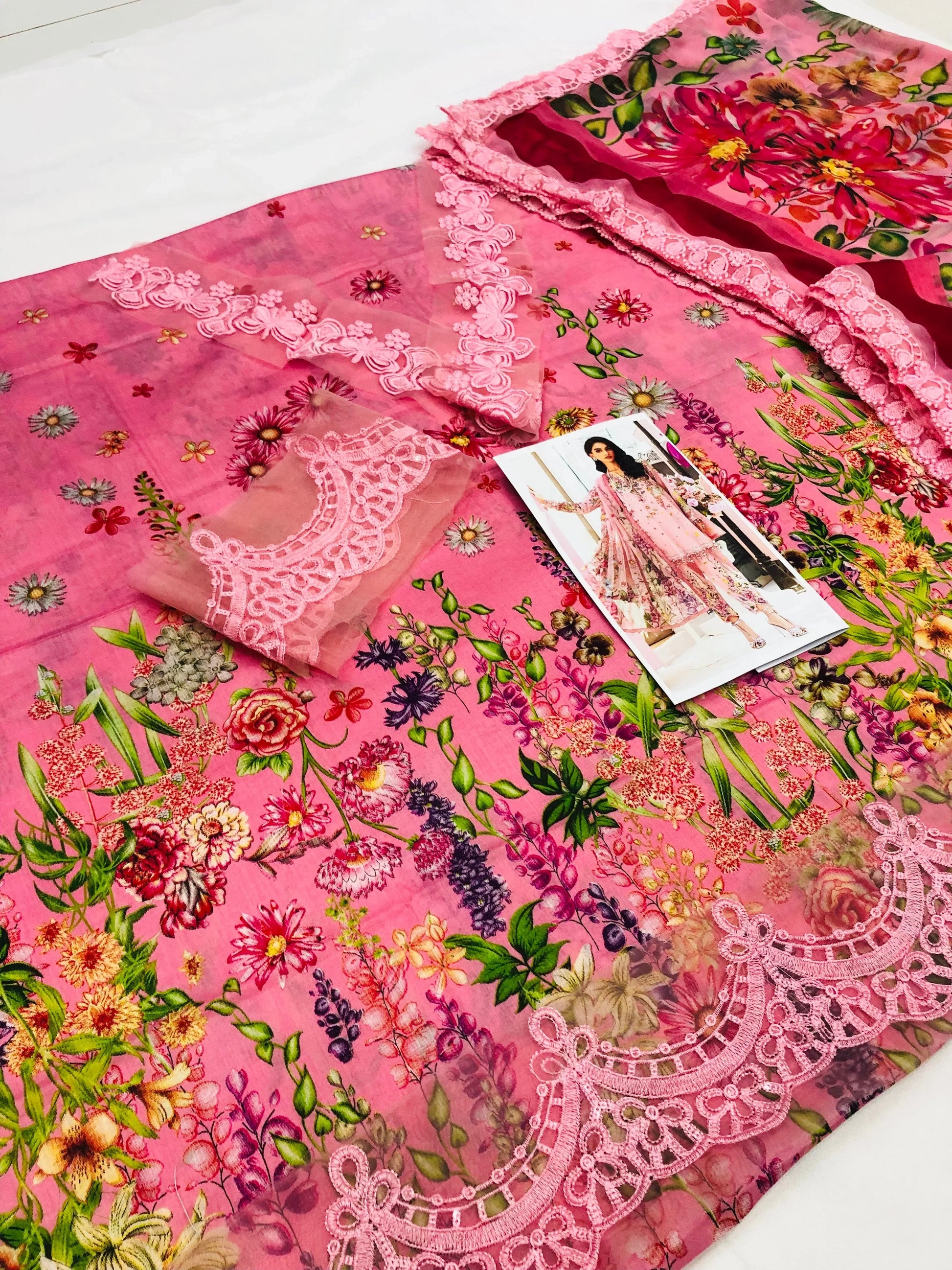 MB PINK CHAAT LAWN - SR FABRICS